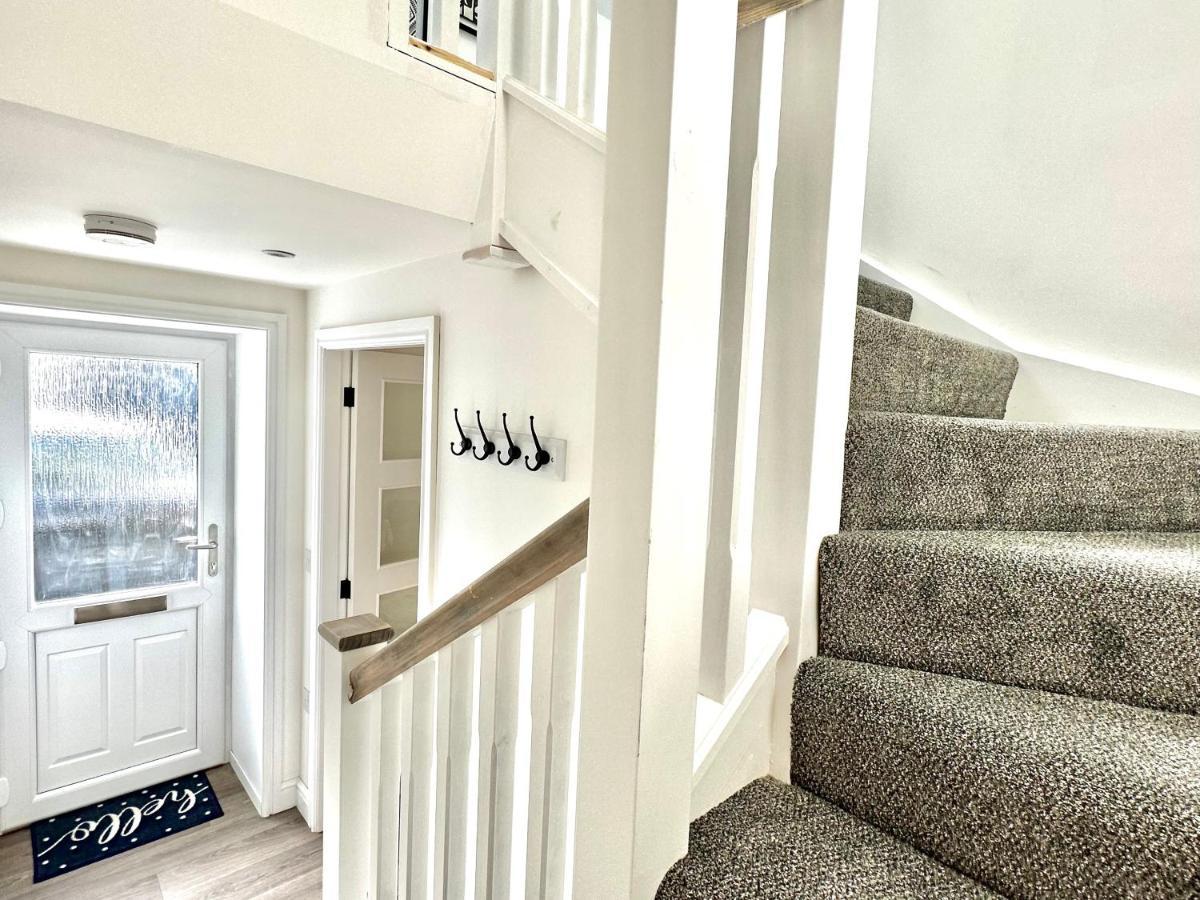 Central, Stylish - 2 Bed Property, The Stable @ Warrenfield, Free Wifi & Parking オークニー諸島 エクステリア 写真